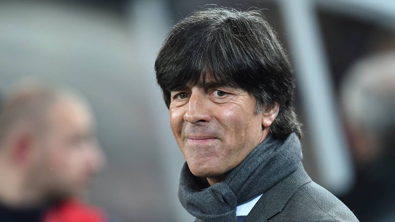Löw gratuliert Meister Bayern
