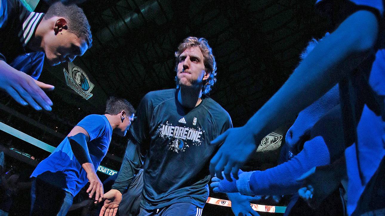 Nowitzki verlängert und greift an