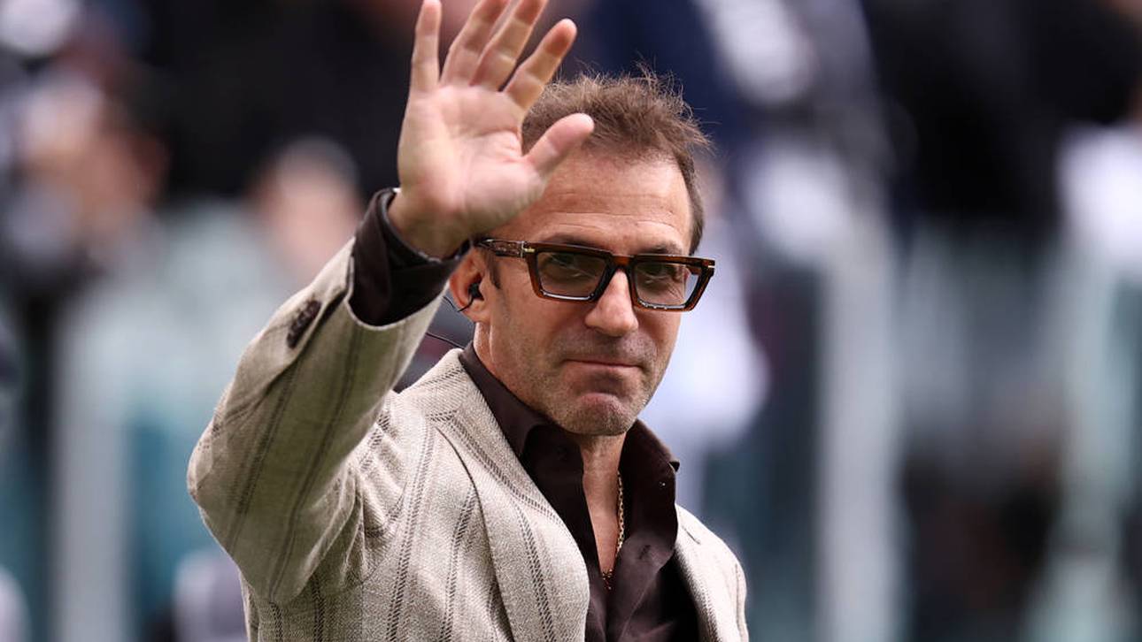 Hat Alessandro Del Piero versehentlich einige WM-Trikots geleakt?