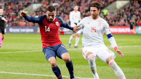 Norway's defender Omar Elabdellaoui (L) and Spain's defender Sergio Ramos vie for the ball during the Euro 2020 qualifying football match Norway v Spain in Oslo, Norway on October 12, 2019. (Photo by Tore Meek / NTB Scanpix / AFP) / Norway OUT (Photo by TORE MEEK/NTB Scanpix/AFP via Getty Images)