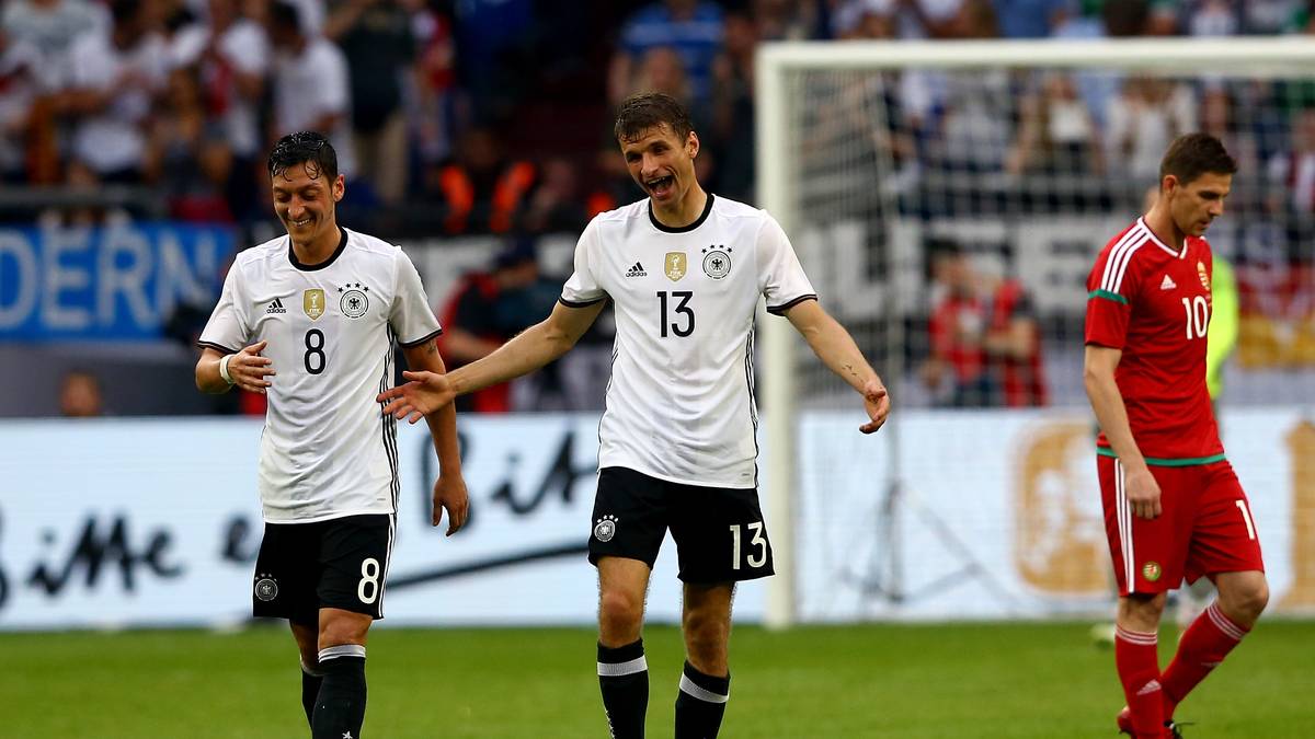 sorgen für eine gelungene EM-Generalprobe des DFB-Teams. Im Turnier in Frankreich reicht es dann zum Einzug ins Halbfinale, wo sich die Gastgeber als zu hohe Hürde erweisen