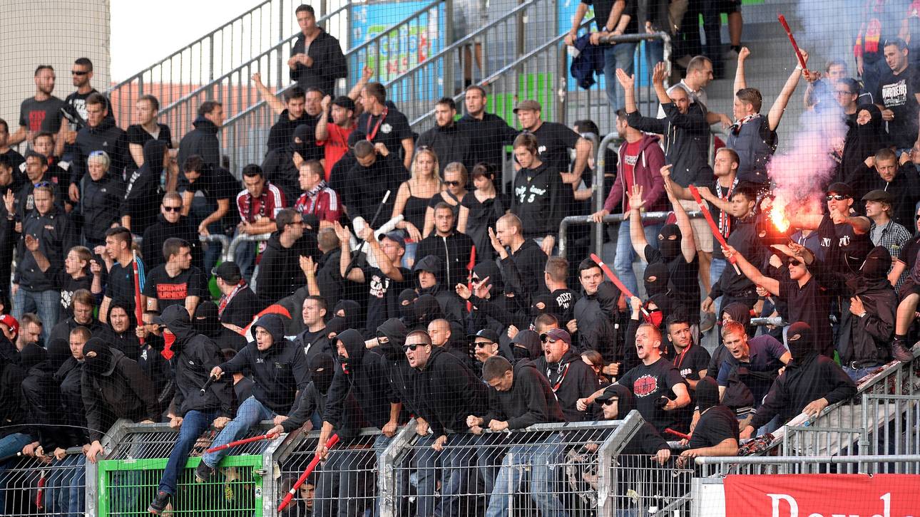 Fans bitten FCN-Profis zum Rapport