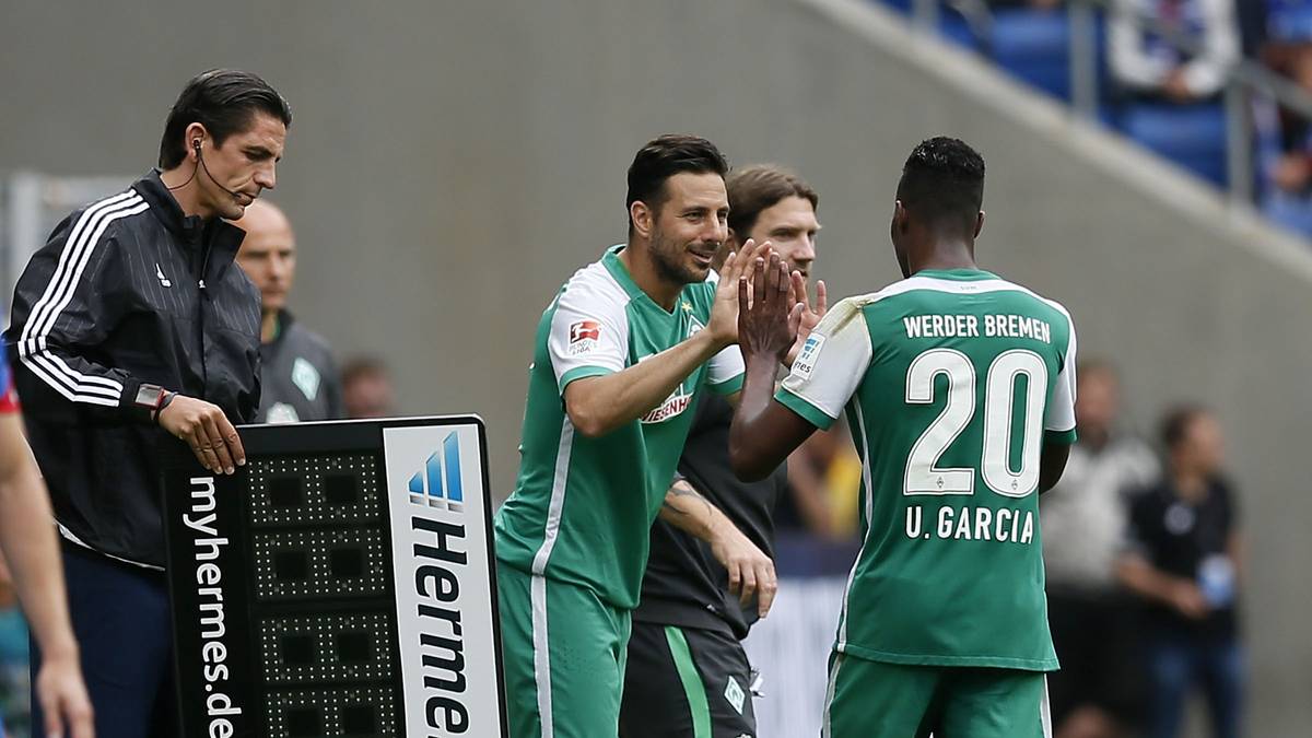 Am 13. September 2015 wird er in Hoffenheim in der Schlussphase eingewechselt und liefert in der Nachspielzeit gleich einen Assist zur 2:1-Führung (Endstand 3:1). Sein Trainer Viktor Skripnik und sein Co-Trainer Torsten Frings waren in seinen ersten Werder-Jahren noch seine Mannschaftskollegen auf dem Platz