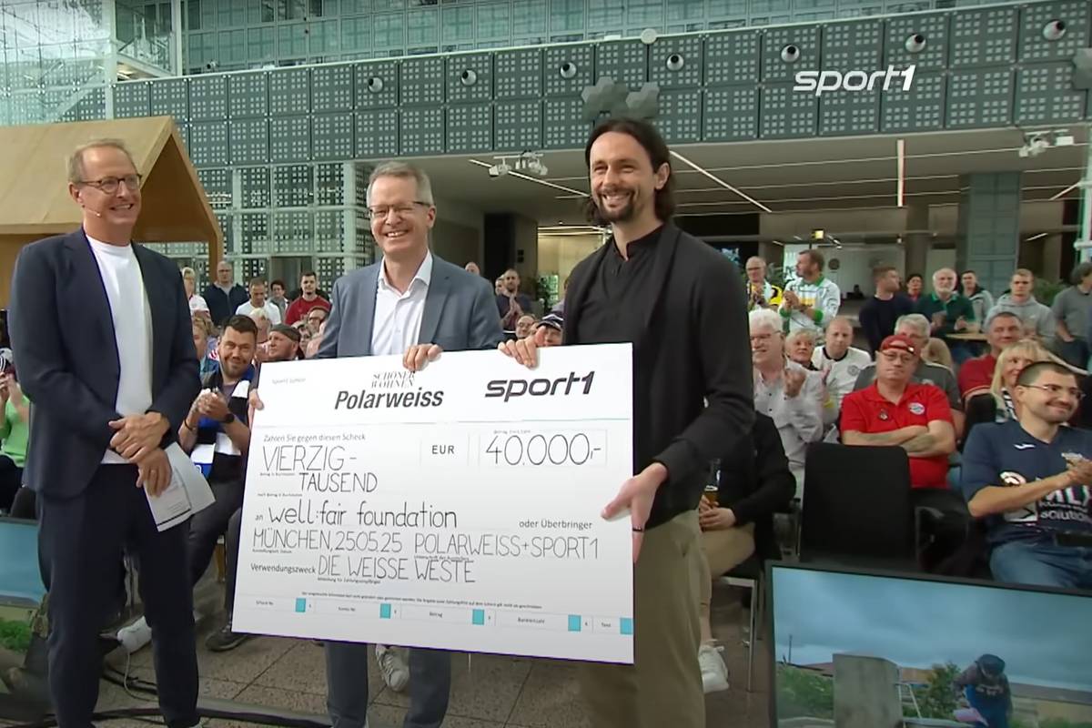 Weisse Westen für sauberes Wasser in Ostafrika