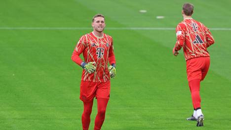 Manuel Neuer droht für die Partie gegen den FC Augsburg auszufallen. Weil auch Ersatzkeeper Ulreich nicht zur Verfügung steht, könnte für Bayerns Nummer 3 die große Stunde schlagen. 