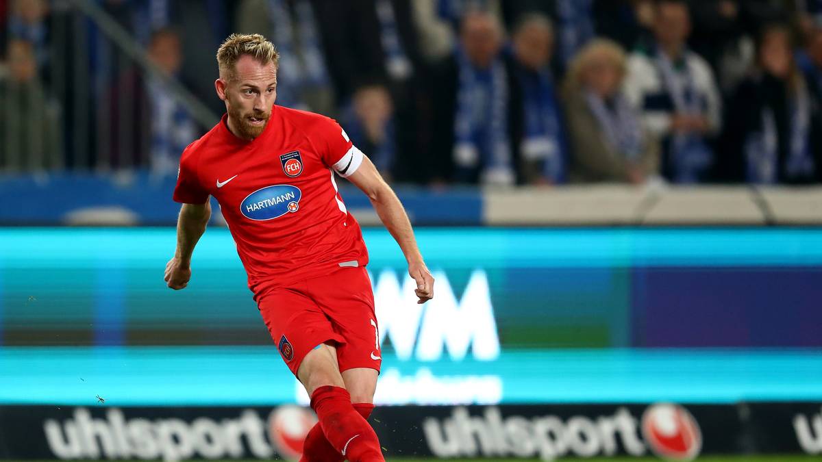 PLATZ 16: Marc Schnatterer (1. FC Heidenheim) - 10 Tore