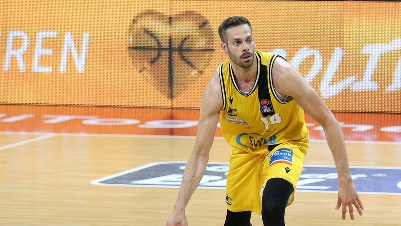 Ludwigsburg bleibt Tabellenerster