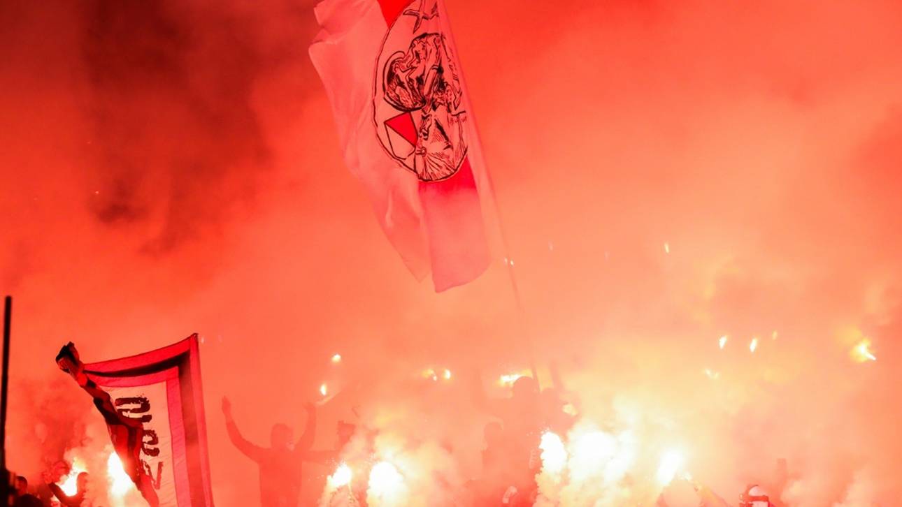 Ajax-Fans greifen Dortmunder Polizei an