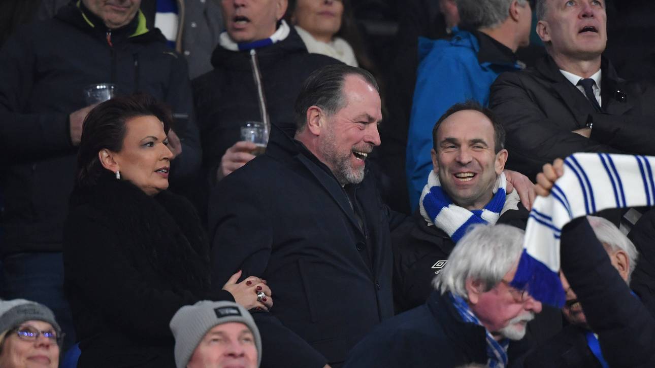 Tönnies zurück in Schalke-Arena