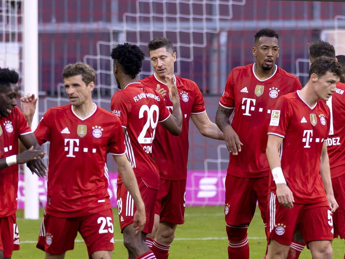 Fc Bayern Flick Versusst Profis Quarantane Trainingslager Mit Familien