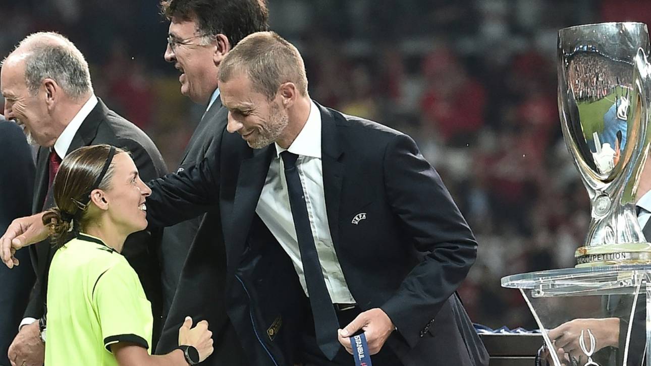 Schiedsrichterinnen sorgen für Novum