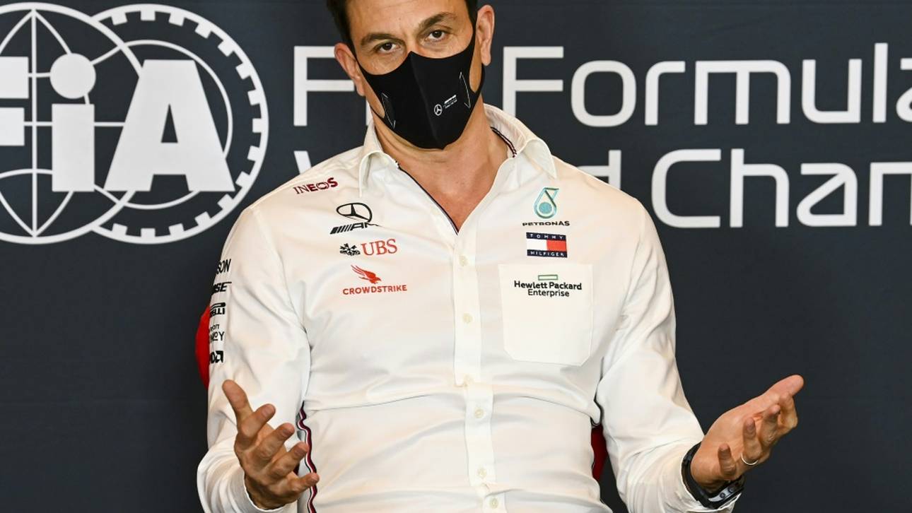 Wolff bleibt Mercedes-Teamchef