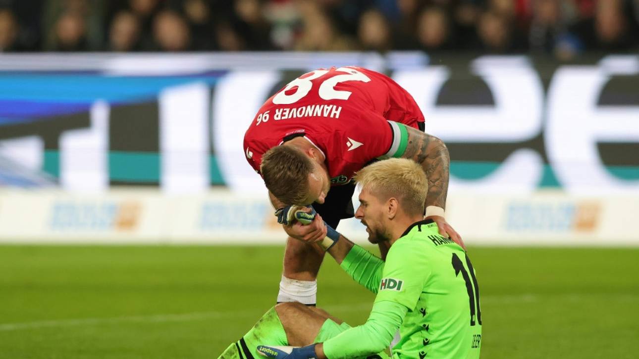 Zieler fällt wochenlang aus