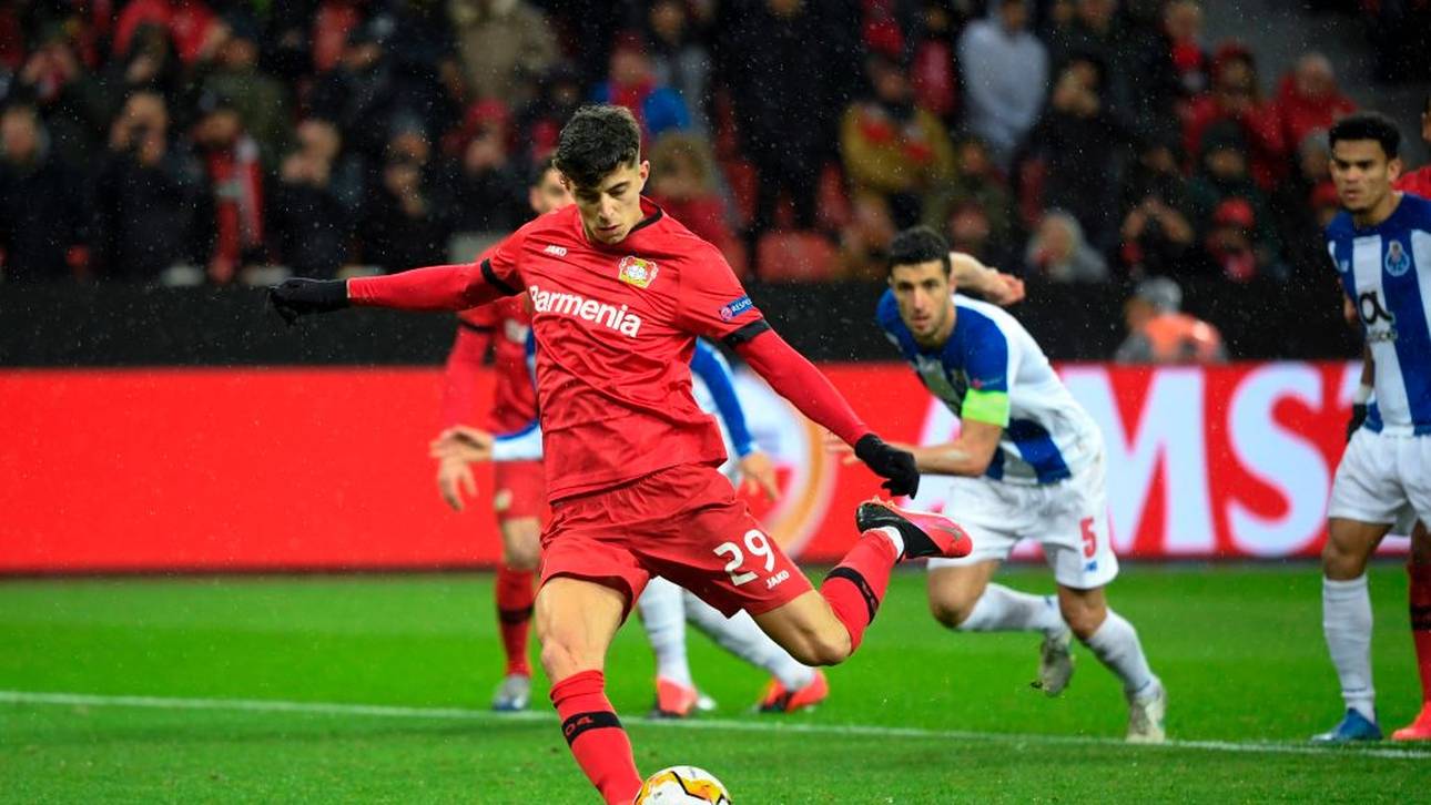 Zittersieg! Bosz kritisiert Videobeweis