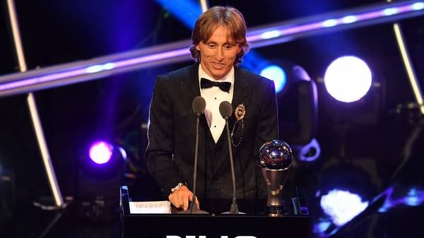 Luka Modric ist neuer Weltfußballer des Jahres und löst damit Cristiano Ronaldo ab