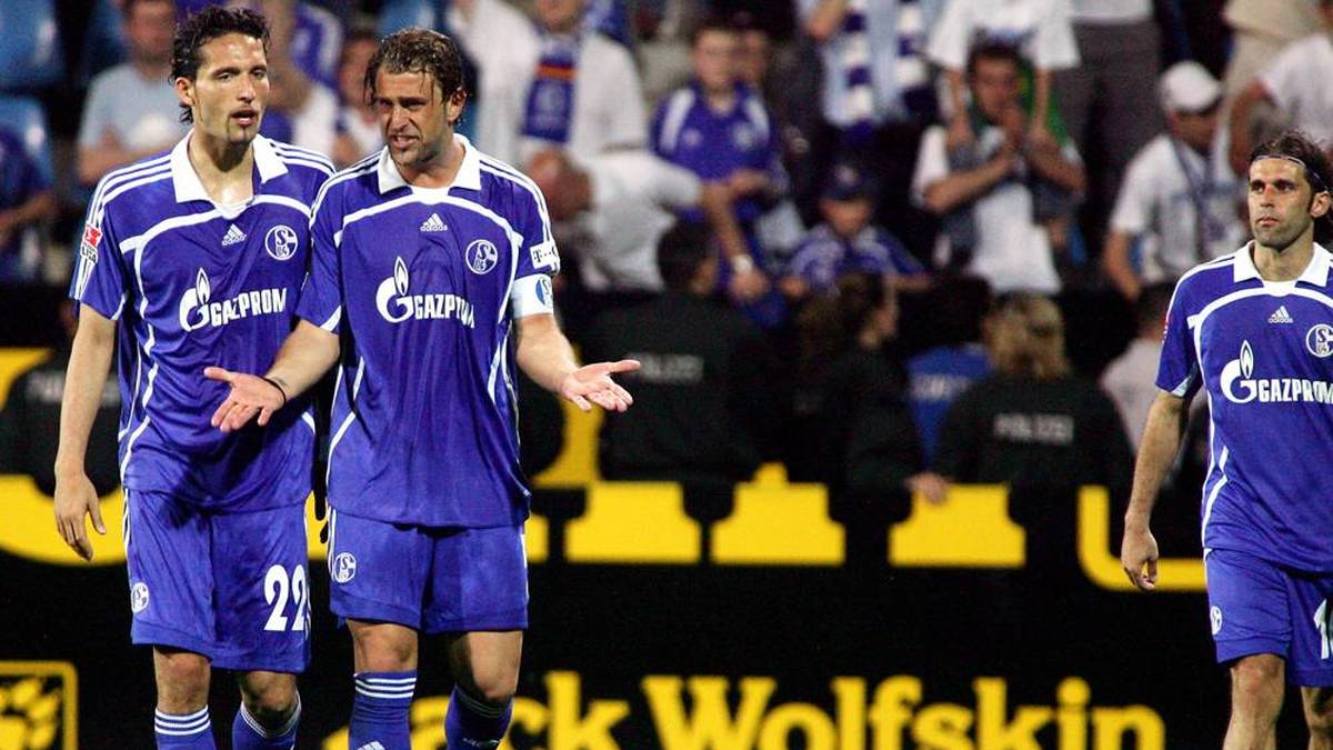 Großer Frust bei Schalke-Stars Kevin Kuranyi, Marcelo Bordon und Lincoln (v.l.)