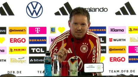 Im Vergleich zur Europameisterschaft 2024 spielt Leon Goretzka in der deutschen Nationalmannschaft mittlerweile wieder eine Rolle. Bundestrainer Julian Nagelsmann erklärt, warum der FC-Bayern-Mittelfeldspieler für die WM wieder in die Kaderplanung passt.