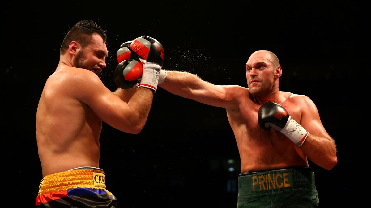 Am 28. Februar 2015 folgte seine erste Niederlage seit vier Jahren gegen den Briten Tyson Fury durch Aufgabe in der achten Runde. Mit einem Sieg hätte Hammer die Chance gehabt, Weltmeister Wladimir Klitschko herauszufordern