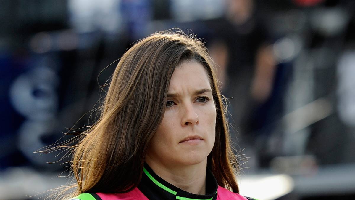 Danica Patrick gewinnt 2008 als erste Frau überhaupt ein Rennen der IndyCar Series in Motegi. Seit 2012 ist die US-Amerikanerin in der NASCAR-Serie aktiv