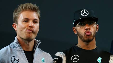 Lewis Hamilton (r.) und Nico Rosberg sind keine Freunde mehr