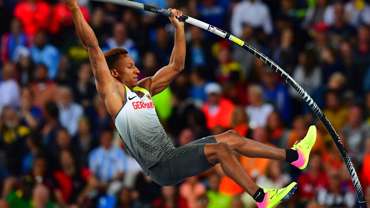 Holzdeppe will zurück auf den Thron