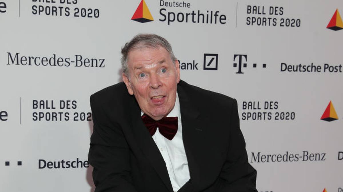 Auch der Handball-Weltmeister von 1978, Joachim Deckarm, ließ es sich nehmen, nach Wiesbaden im RheinMain Congress Center zu kommen