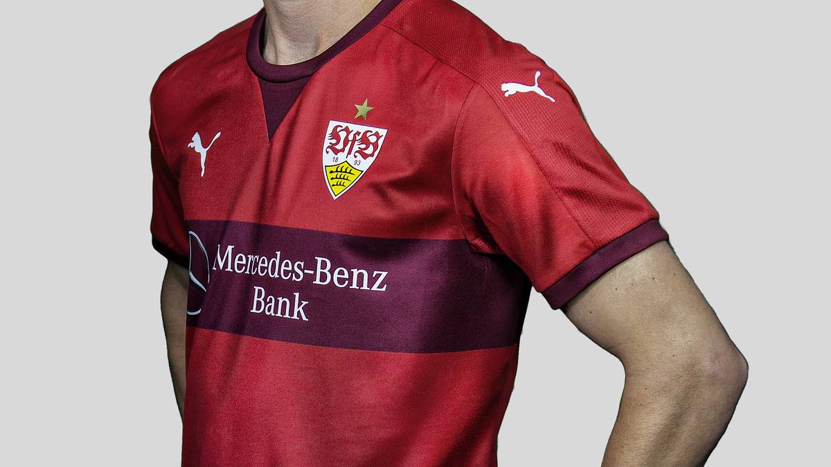 Das erste Auswärtstrikot ist bei den Schwaben auch in der kommenden Saison knallrot