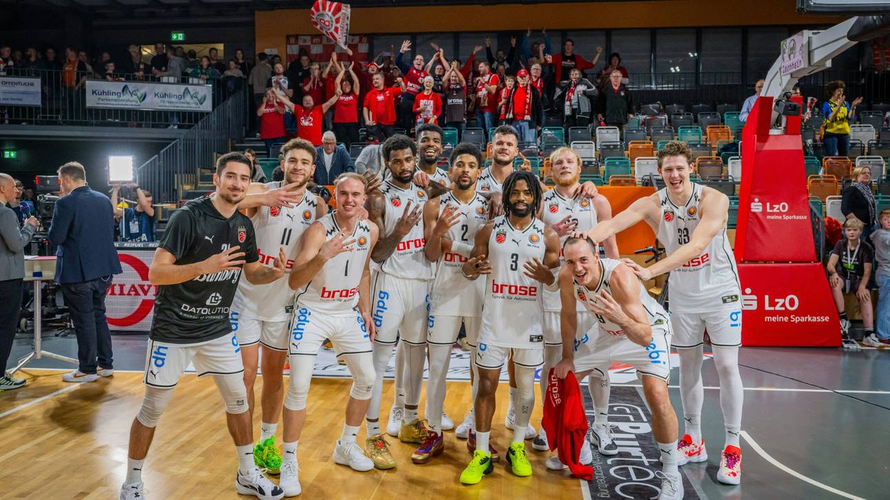 Berlin und Bamberg lösen Top-Four-Ticket