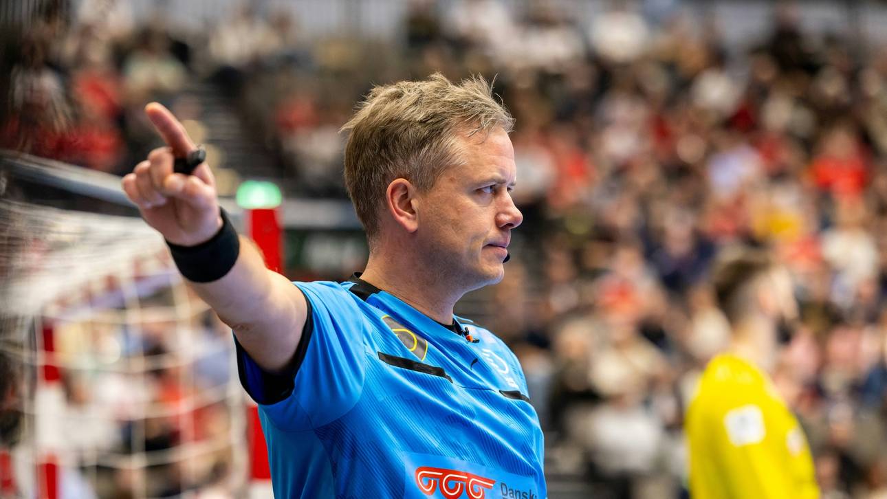 Handball: Schiedsrichter Madsen erneut vom Feld getragen