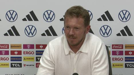 Bundestrainer Julian Nagelsmann spricht auf der Pressekonferenz über die Möglichkeit, dass Jamal Musiala und Florian Wirtz künftig im selben Verein spielen könnten.