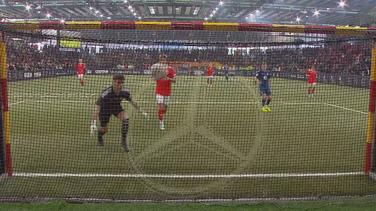 Ping-Pong-Tor! So kurios trifft der 1. FC Köln