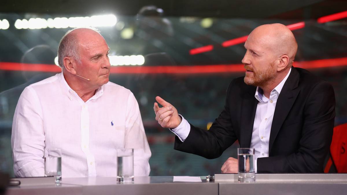 Dort kommen seine Mahner-Qualitäten gut zur Geltung. Neben Borussia Dortmund muss jetzt auch der FC Bayern viel Kritik einstecken. FCB-Präsident Uli Hoeneß forderte Sammer auf, sich in Bezug auf die Münchner zurückzuhalten. Doch dann wäre Sammer nicht Sammer...