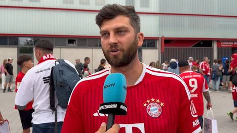Die Bayern-Fans zeigen sich durchaus zufrieden mit dem aktuellen Kader. Allerdings sehen sie noch eine Lücke auf der rechten Abwehrseite: Ein weiterer Verteidiger als Backup für Konrad Laimer fehlt.