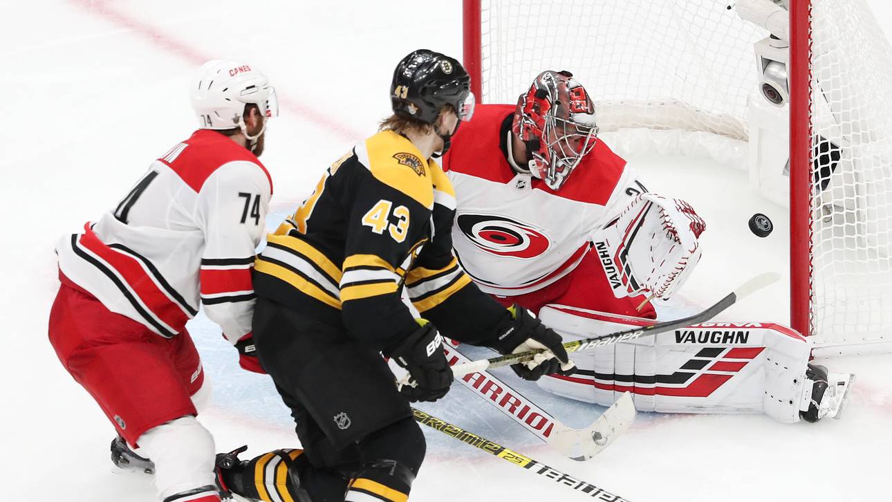 Bruins überrollen Hurricanes