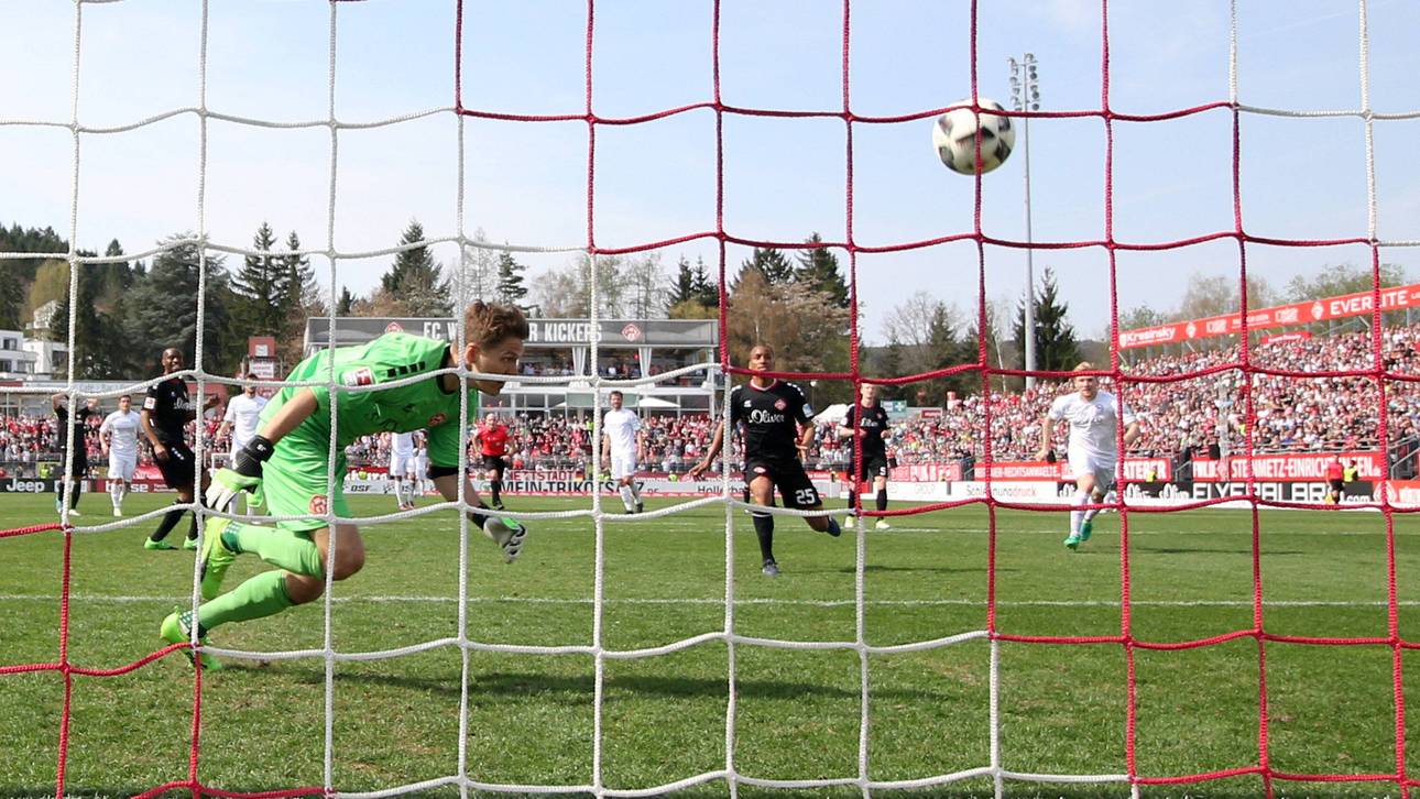 Pannen-Eigentor rettet Bielefeld
