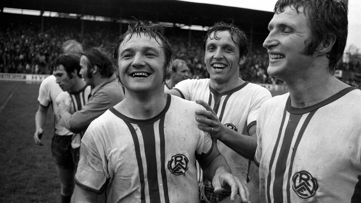 PLATZ 29 - Rot-Weiss Essen: 2