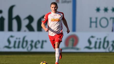 Der Regensburger Andreas Geipl sah gegen Fürth bereits nach sieben Sekunden Gelb 