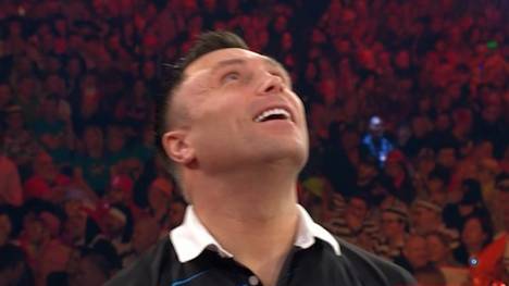 In der Halbfinal-Partie zwischen James Wade und Gerwyn Price bei den UK Open kommt es zu einer Panne vom "Iceman". Price verzählt sich - und dann wird es noch kurioser. 