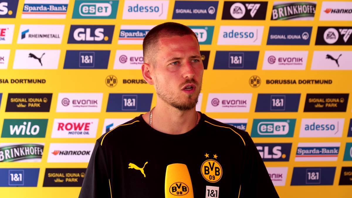 Waldemar Anton spoke about the BVB fans and the difference to VfB Stuttgart in terms of fan culture during a press conference from Switzerland (BVB training camp)