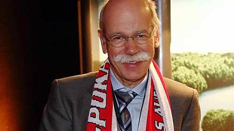 Die Daimler AG um den Vorstandsvorsitzenden Dieter Zetsche plant offenbar einen Einstieg beim VfB