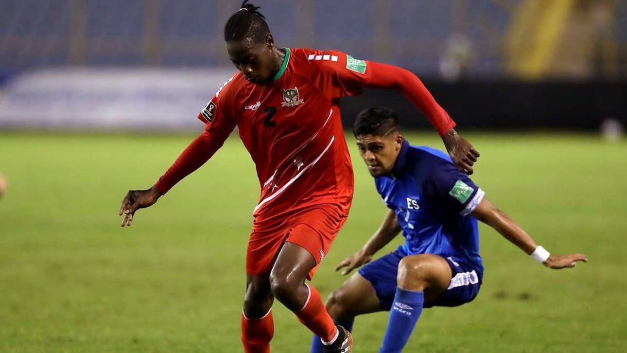 Fußballzwerg feiert Sensation