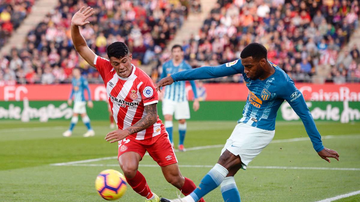 PEDRO PORRO (19/Girona): Hinter Roberts als Rechtsverteidiger mit Defensivaufgaben betraut. Porro erhielt nach zehn Partien einen Profivertrag. Er hat die Bosse offenbar schnell von seinen Fähigkeiten überzeugt  