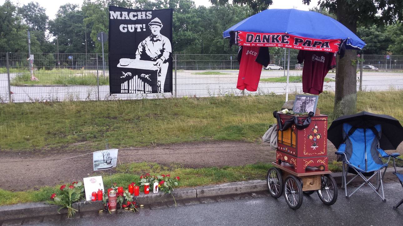 FCN-Fans gedenken Leierkastenmann