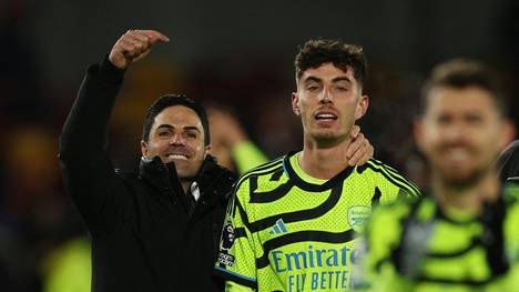 Arsenal-Coach Mikel Arteta mit Kai Havertz 