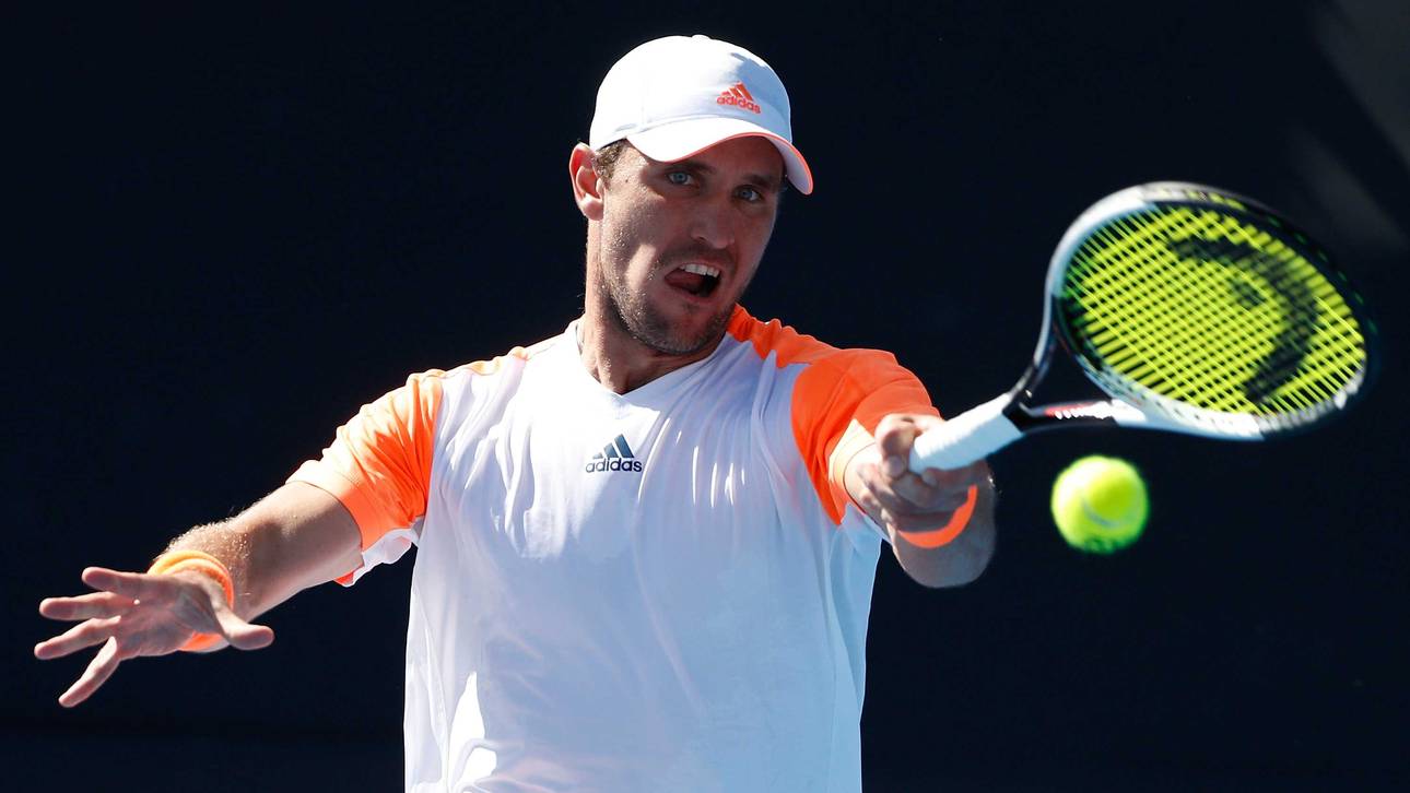 Zverev ringt Marathon-Mann nieder