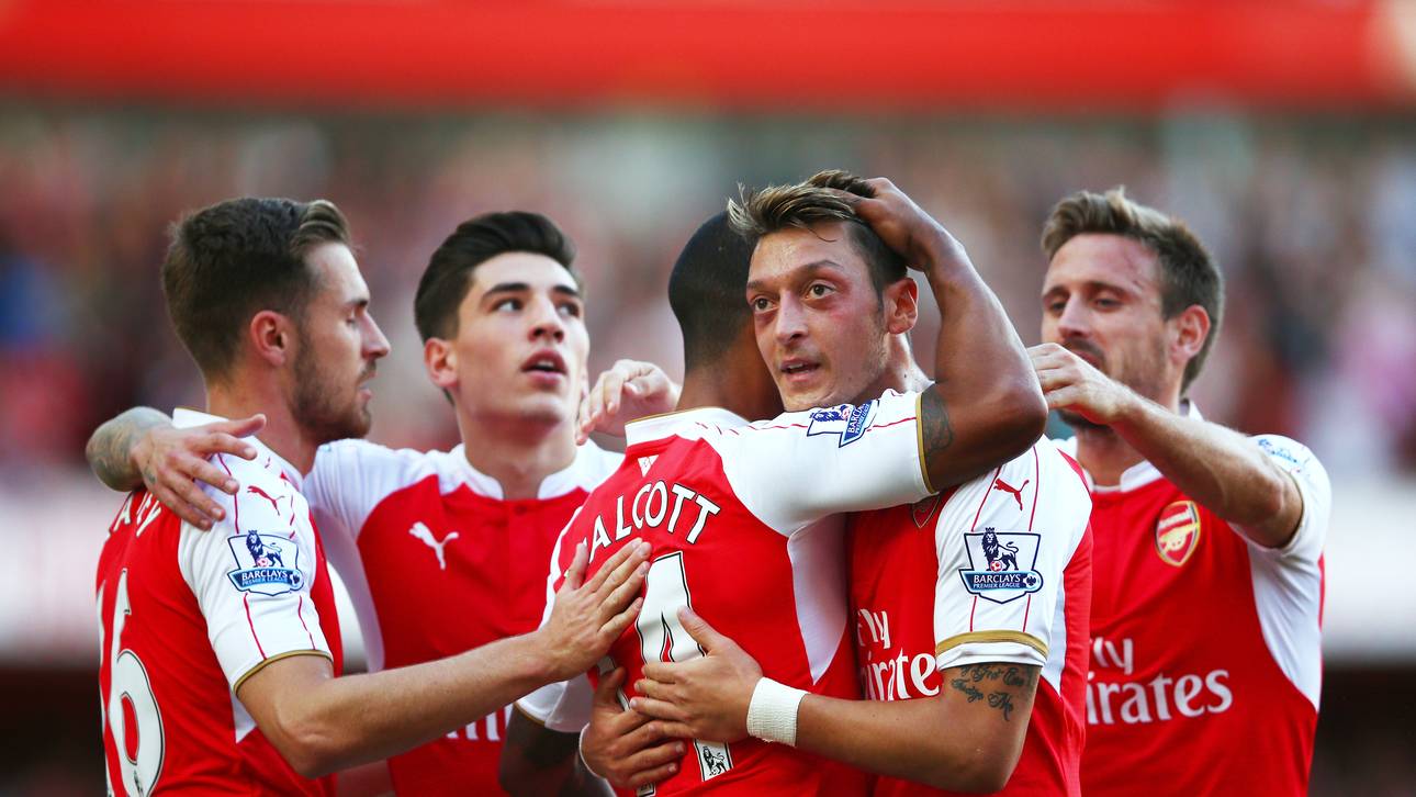 Özil winkt neuer Mega-Vertrag