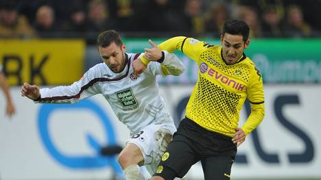 Borussia Dortmund v 1. FC Kaiserslautern  - Bundesliga