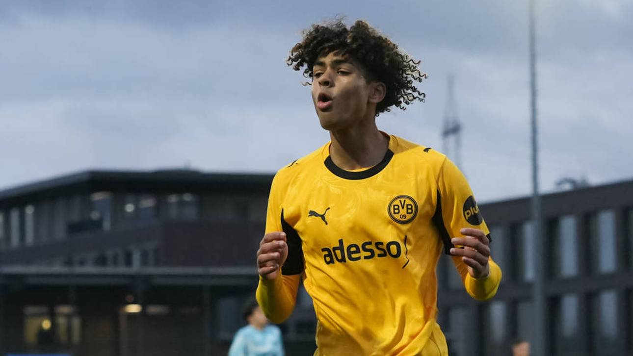 Mathis Albert reist mit den BVB -Profis ins Trainingslager