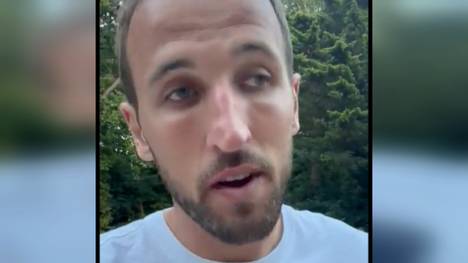 Harry Kane hat einen Rekord gebrochen. Keiner hat mehr Tore für ein und das gleiche Premier-League-Team geschossen. In einem Video bedankt er sich bei seinen Unterstützern. 