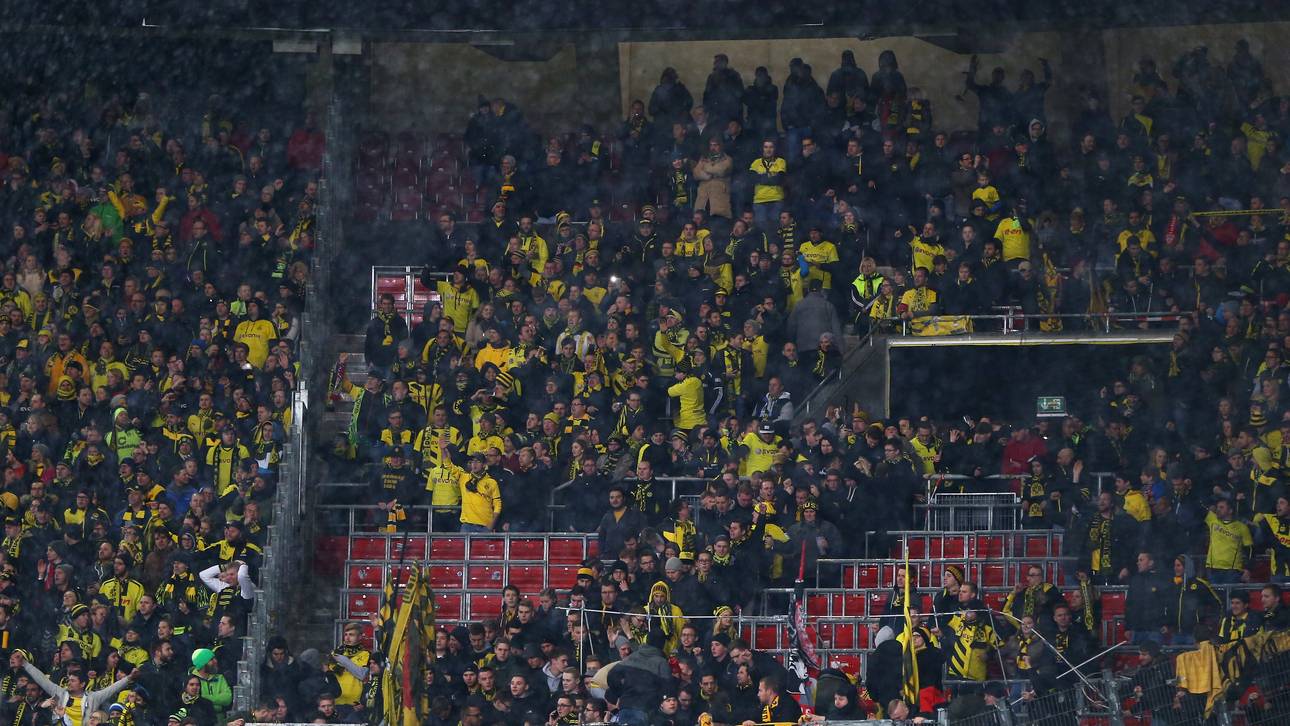 Polizei nimmt BVB-Fans in Gewahrsam
